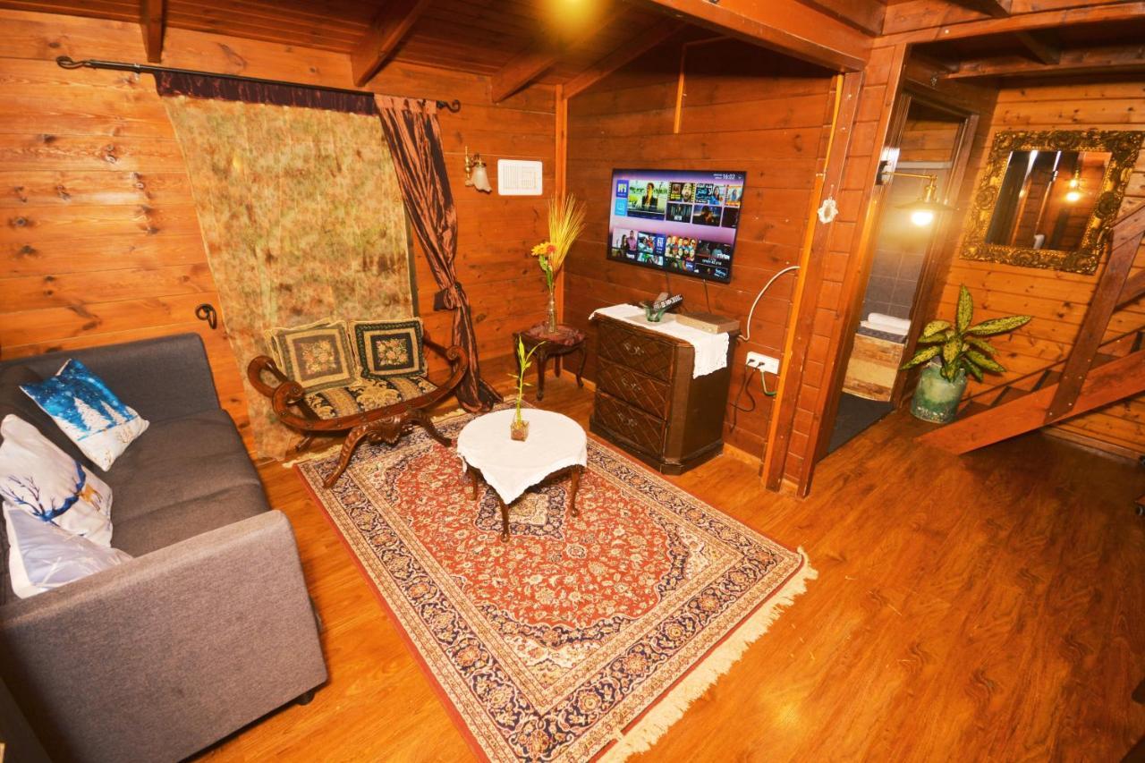 Family Cabin Menaẖemya Extérieur photo